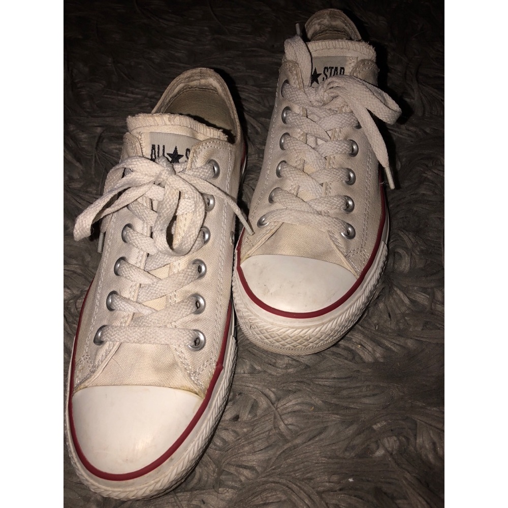 USED WHITE CONVERSE SIZE 8
